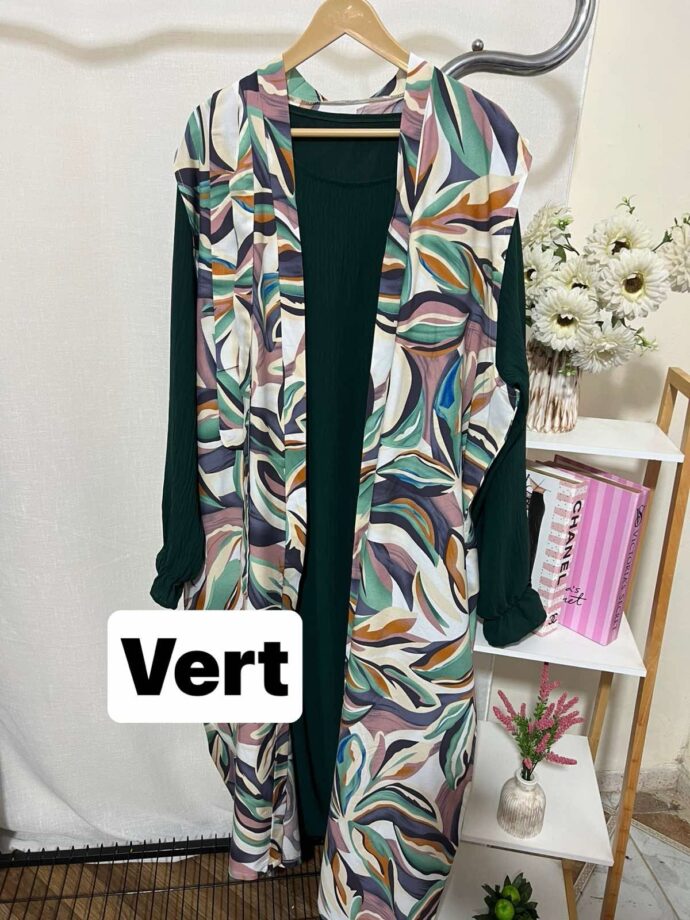 Ensemble kimono avec sa robe a 4000da !!